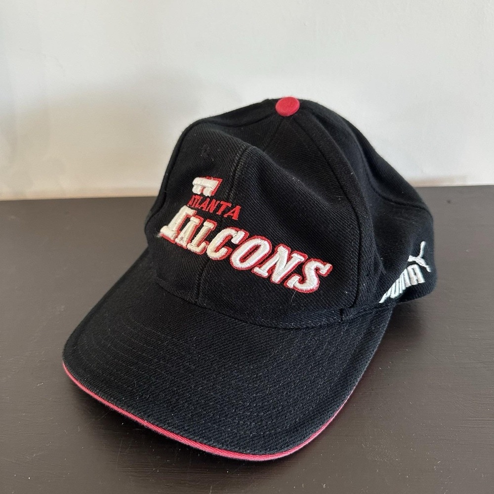 Deadstock Y2K Atlanta Falcons Strapback PRO LINE Hat Cap Black VTG Puma Spellout